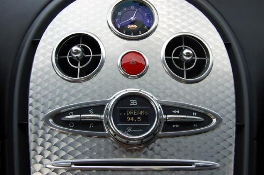  Bugatti Veyron 16.4 2008 года  (фото 26 из 31)